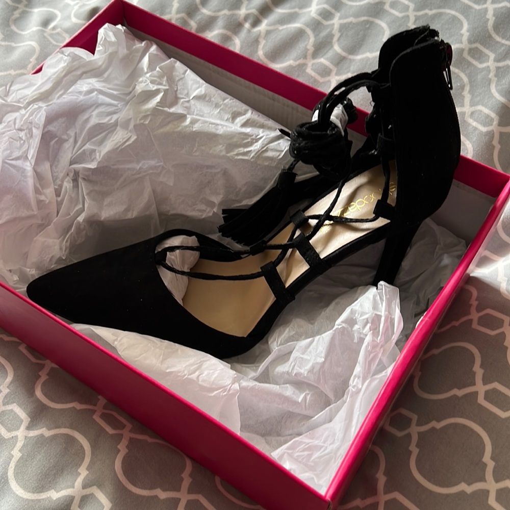 Shoe